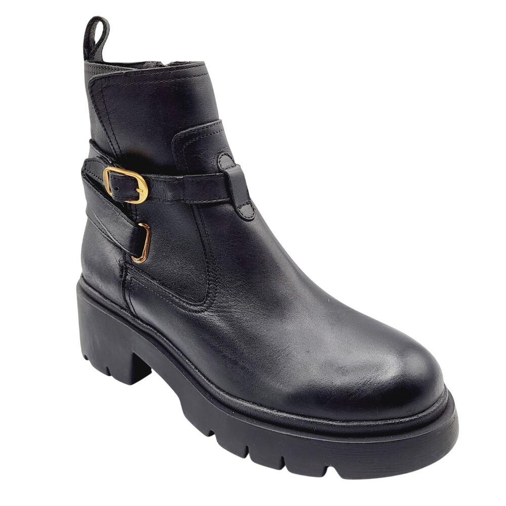 NEW Steve Madden Women's Size 7.5M Black Leather Colletta Zip Up Ankle Bootie